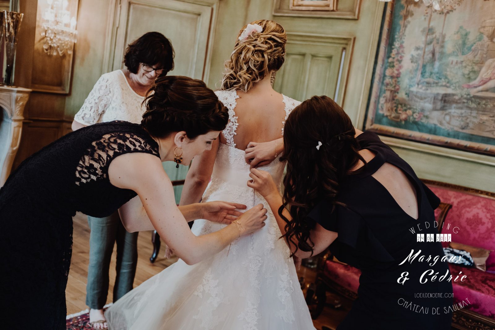 réussir son mariage, photo préparatifs mariage Auvergne, L'oeil de Noémie meilleur photographe de mariage en Auvergne