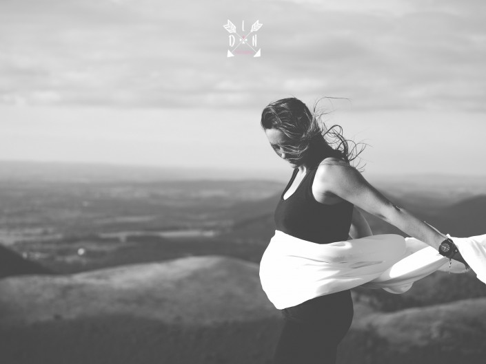 Photo portrait de femme enceinte, par L'oeil de Noémie, photographe grossesse à Clermont-Ferrand