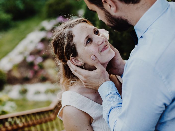 magnifique séance engagement, photo de couple originale, L'oeil de Noémie élue meilleur photographe de mariage en Auvergne