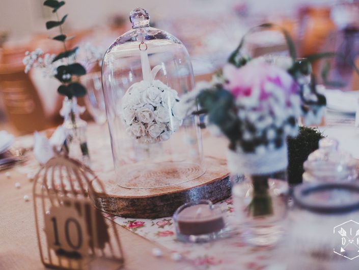 sublime photo de décoration de table de mariage, L'oeil de Noémie meilleur photographe de mariage en Auvergne, espace des Chanvres, Puy de Dôme