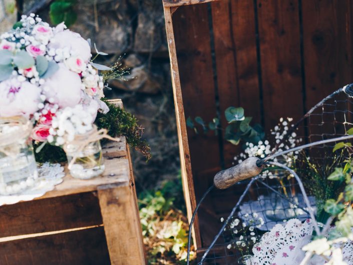 sublime photo de décoration de table de mariage, L'oeil de Noémie meilleur photographe de mariage en Auvergne, espace des Chanvres, Puy de Dôme