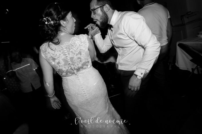 tons pastels mariage Château du Guérinet, reportage photos par L'oeil de Noémie, élue meilleur photographe de mariage en Auvergne, ZIWA