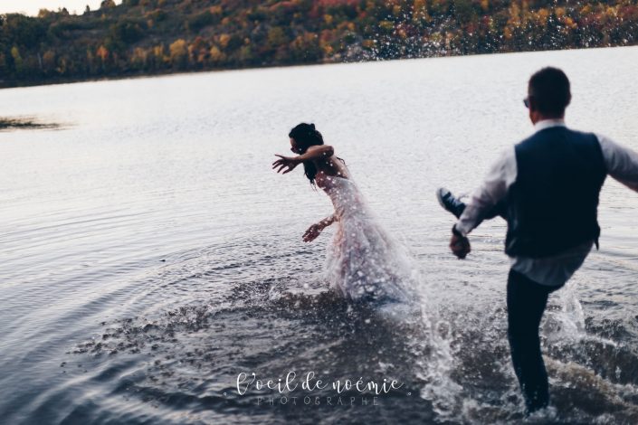 magnifique trash the dress, séance photos day after au gour de tazenat, en Auvergne. L’œil de Noémie photographe mariage Auvergne et France entière
