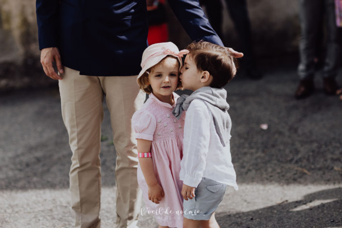 mariage éco-friendly, made in auvergne, belle photo de mariage moderne par l'oeil de Noémie photographe mariage lifestyle