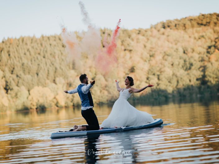 meilleur photographe mariage Clermont-Ferrand, belle photo day after en paddle en Auvergne